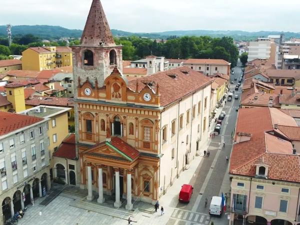 B&B vicino Borgomanero con panorama delle colline del Nebbiolo amere accoglienti B&B Maggiora Lago d'Orta Piemonte